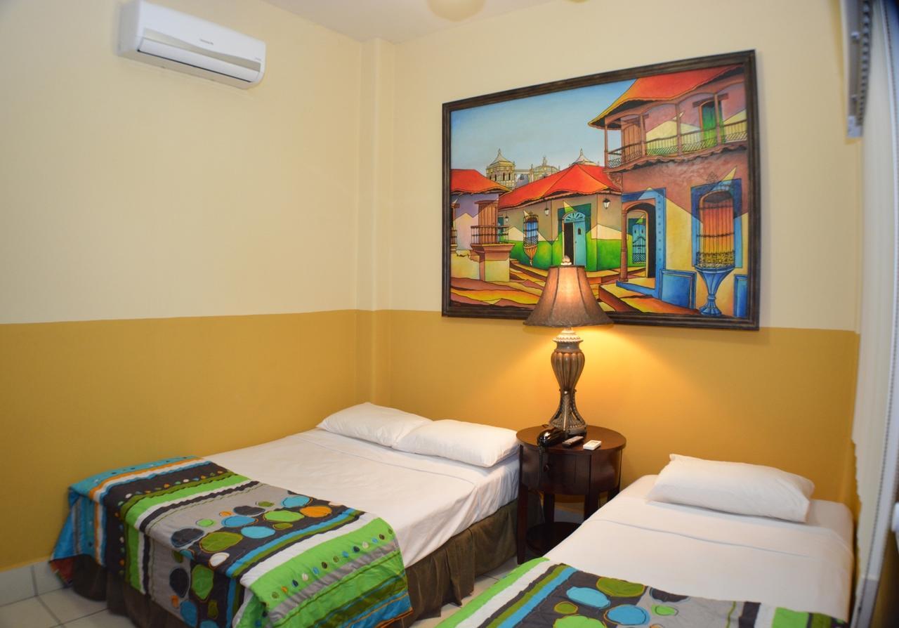 Hotel Los Balcones De Chinandega Cameră foto