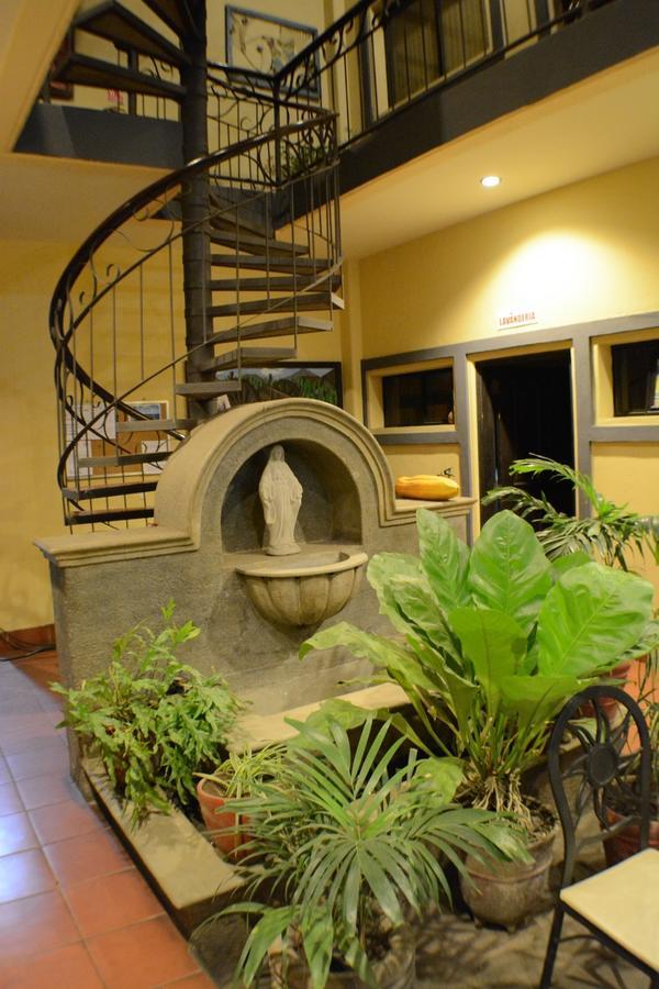 Hotel Los Balcones De Chinandega Exterior foto