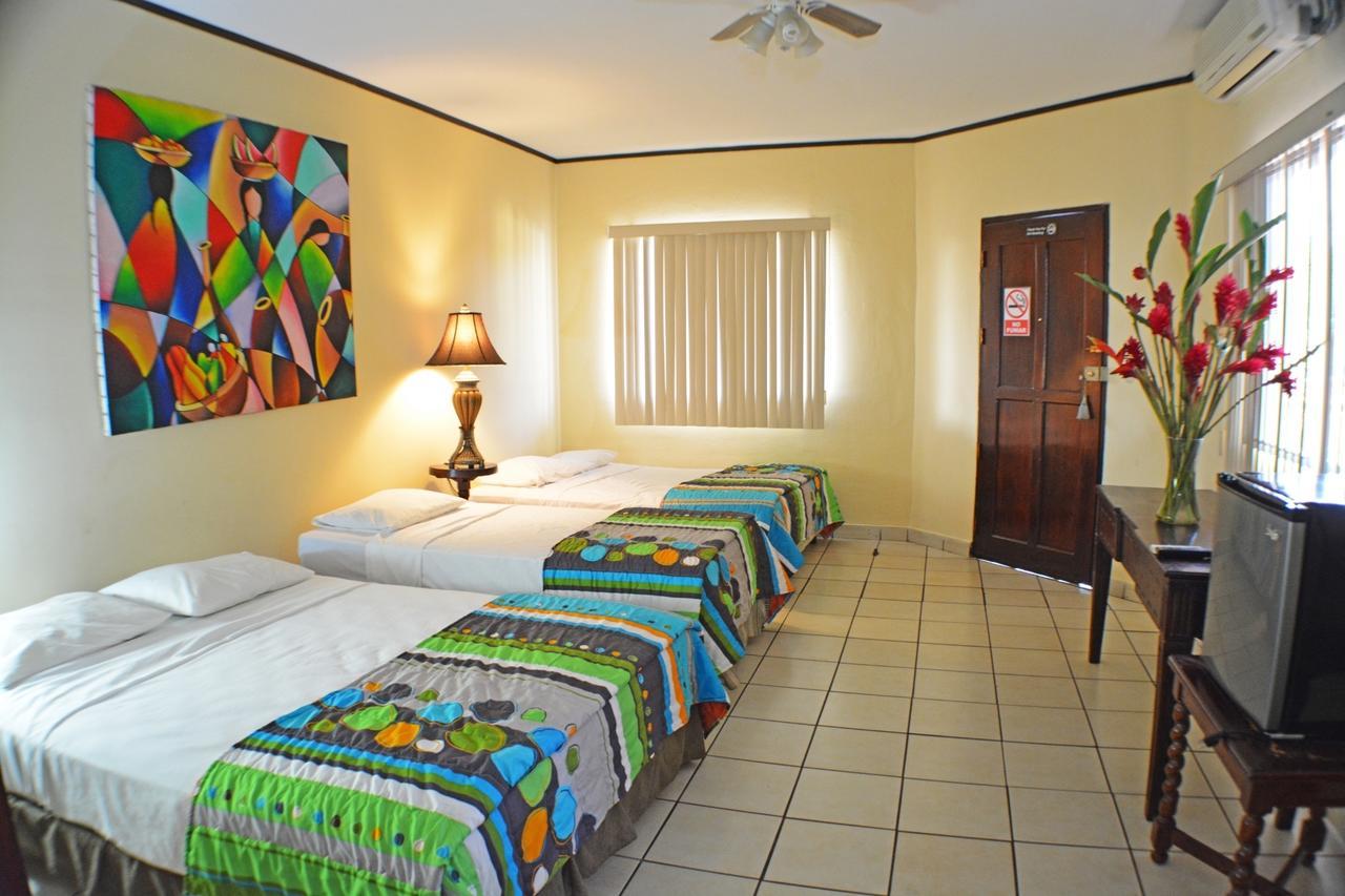 Hotel Los Balcones De Chinandega Cameră foto