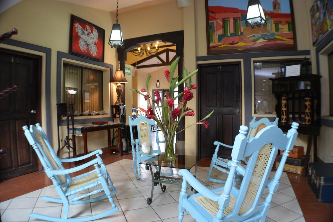 Hotel Los Balcones De Chinandega Exterior foto