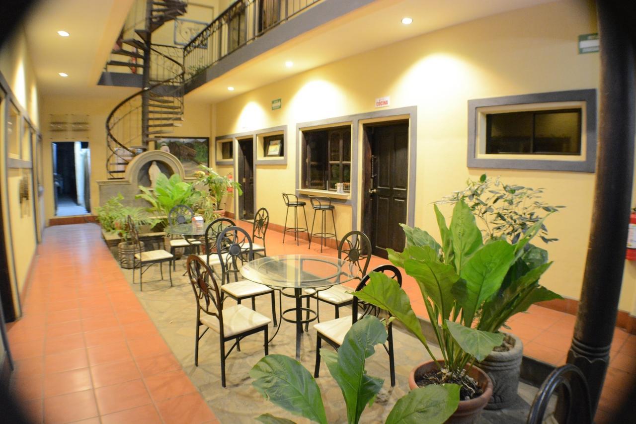 Hotel Los Balcones De Chinandega Exterior foto