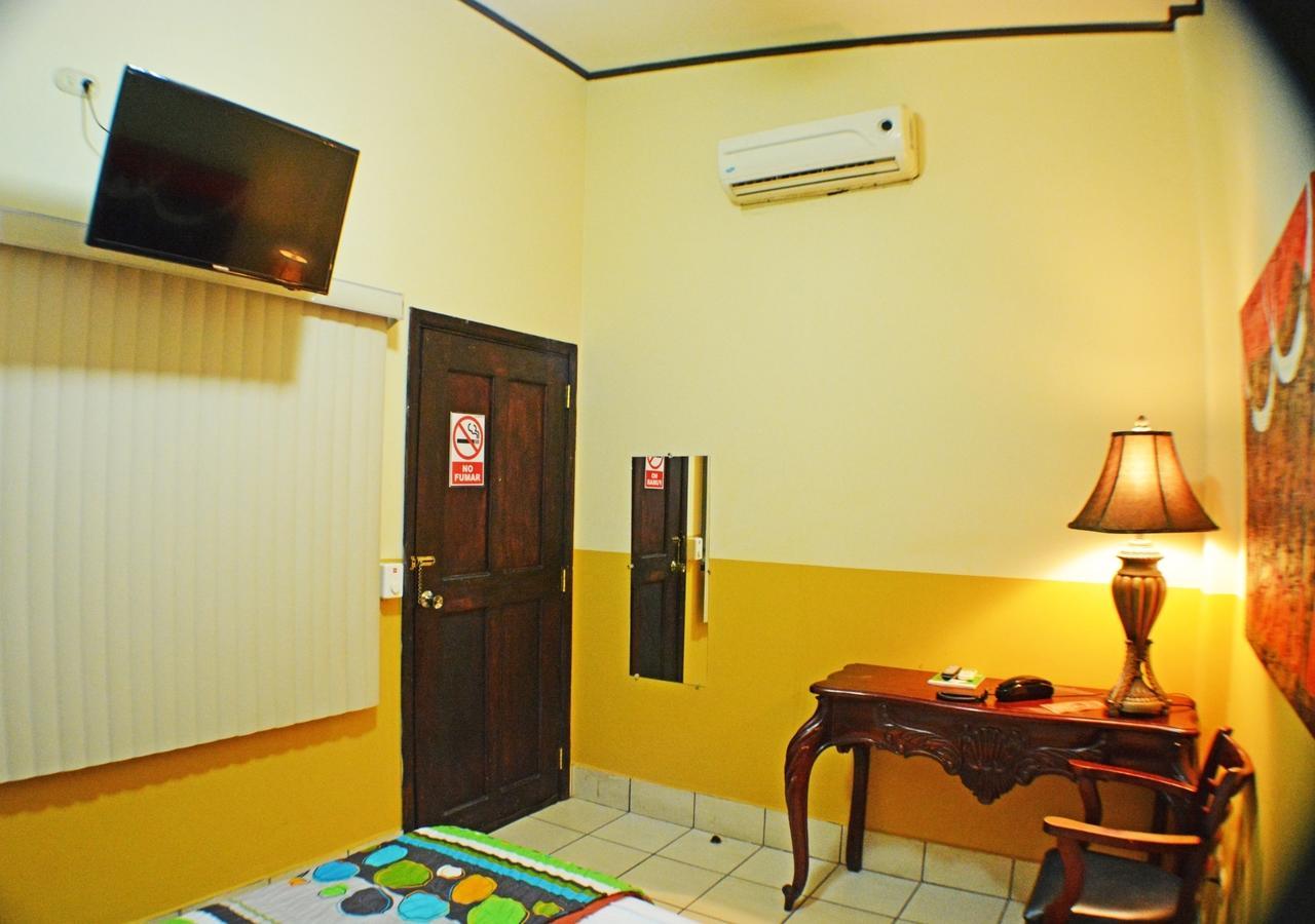 Hotel Los Balcones De Chinandega Cameră foto