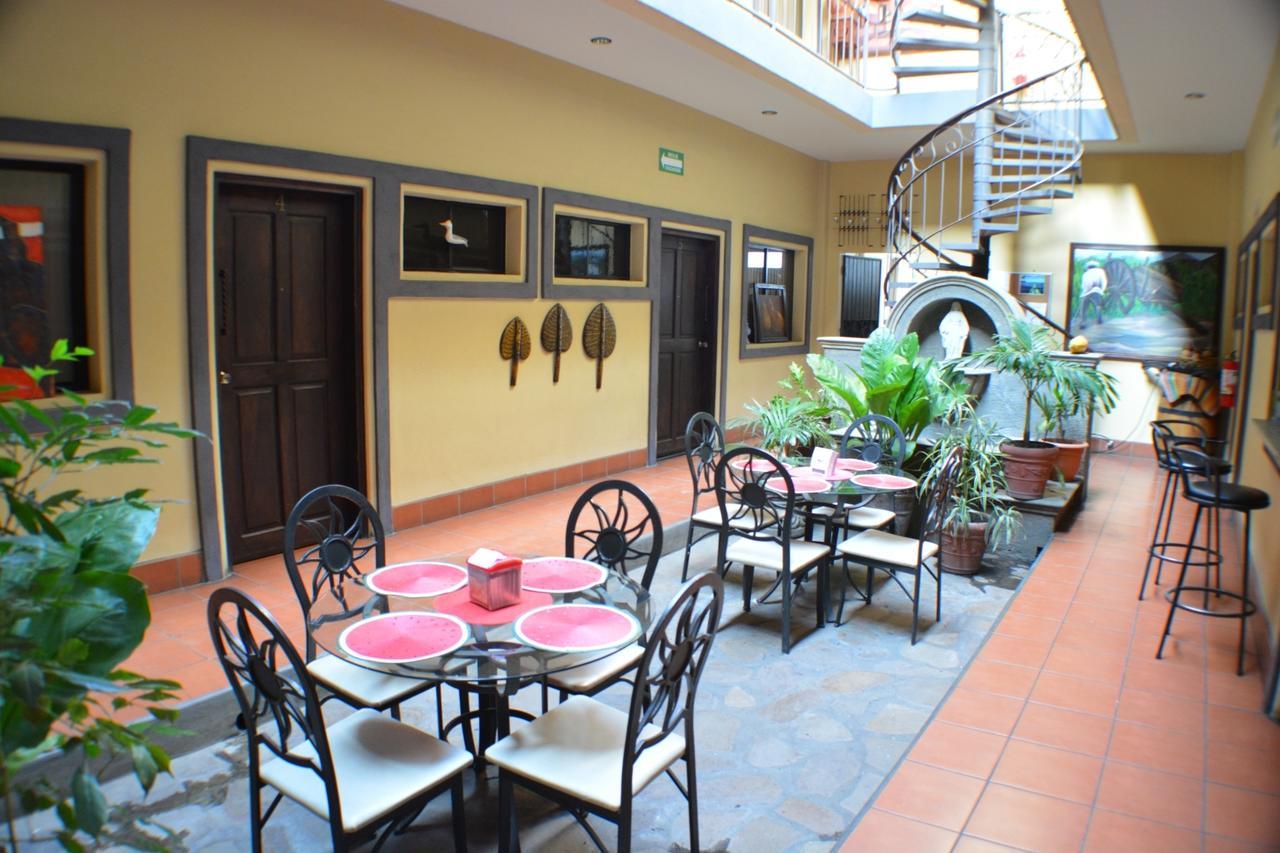 Hotel Los Balcones De Chinandega Exterior foto