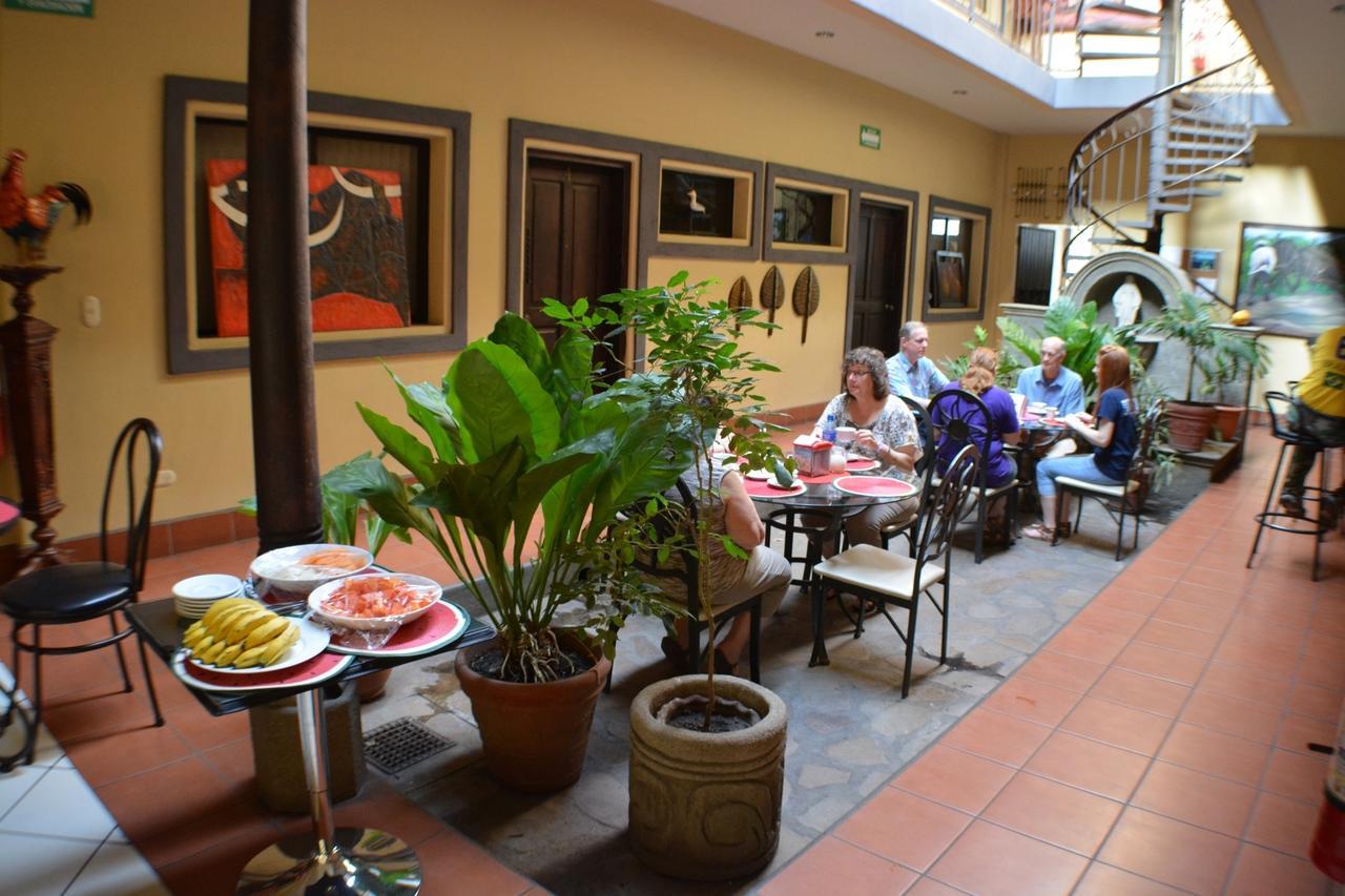 Hotel Los Balcones De Chinandega Exterior foto